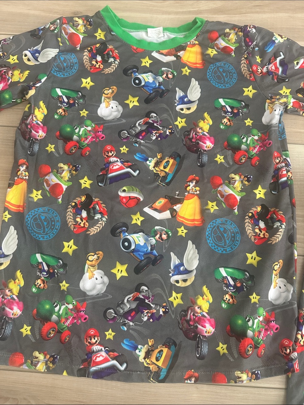 Kids Grey Character Short Pajama Set with Green Trim - Fun Print Size 7XL - Picture 13 of 13